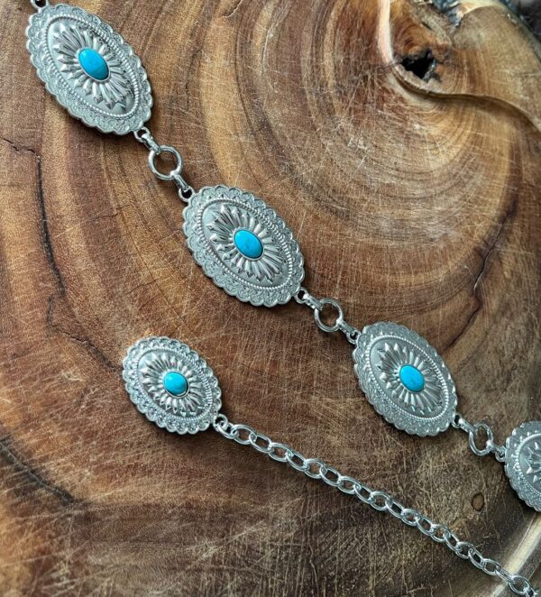 Cinto de Metal de Conchos com pedra Turquesa