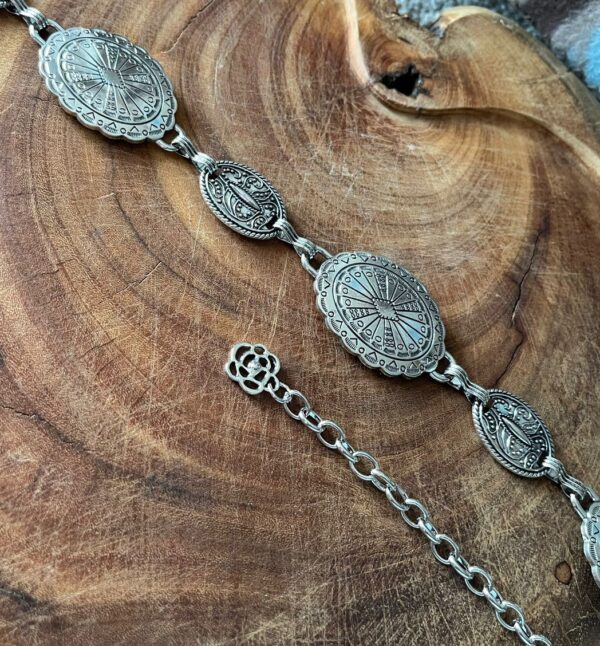 Cinto de Metal Conchos Vintage