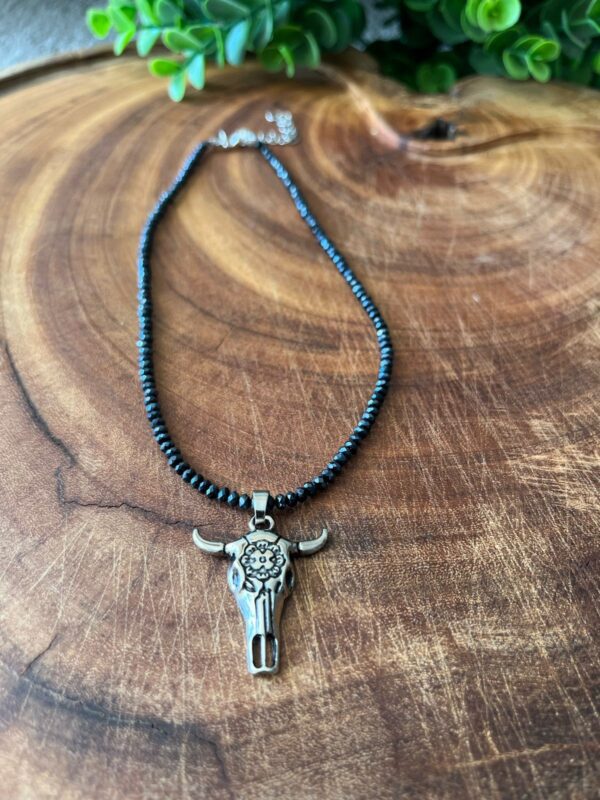 Colar Long Horn em Cristais Preto