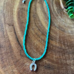 Colar de Cristais Verde Java pingente de Ferradura